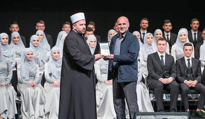 Hafiz Bugari - profesor generacije 